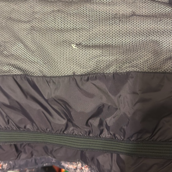 North face women’s ski jacket - Picture 13 of 14